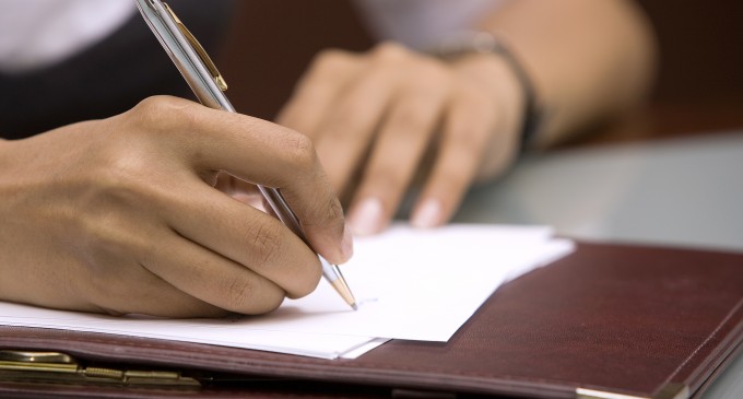 Easy Guide to Contract Law